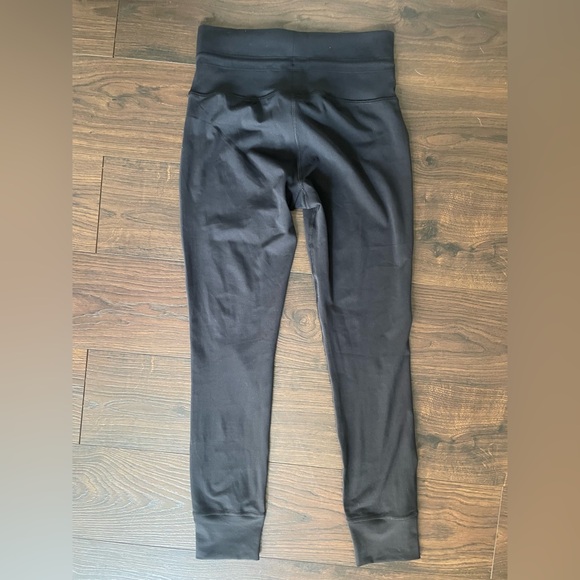Vuori Black Daily Pocket Leggings XS - Picture 5 of 6